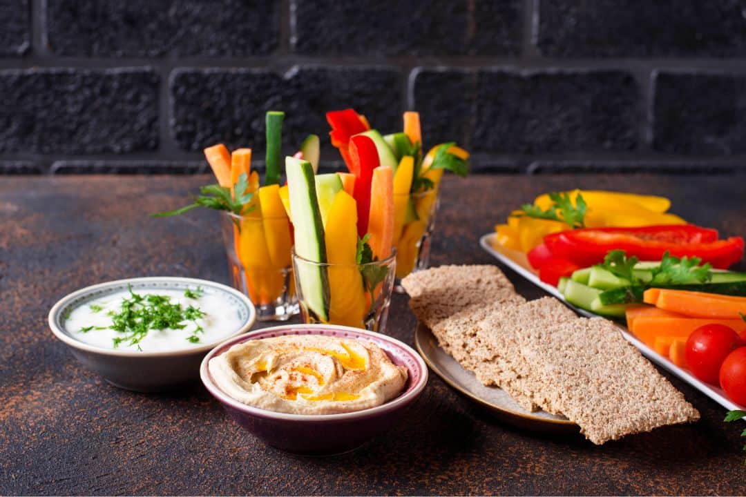 Hummus and veggies