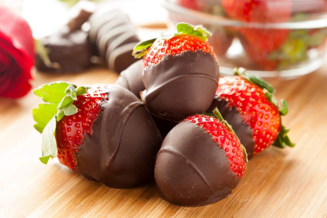 Keto chocolate covered strawberries