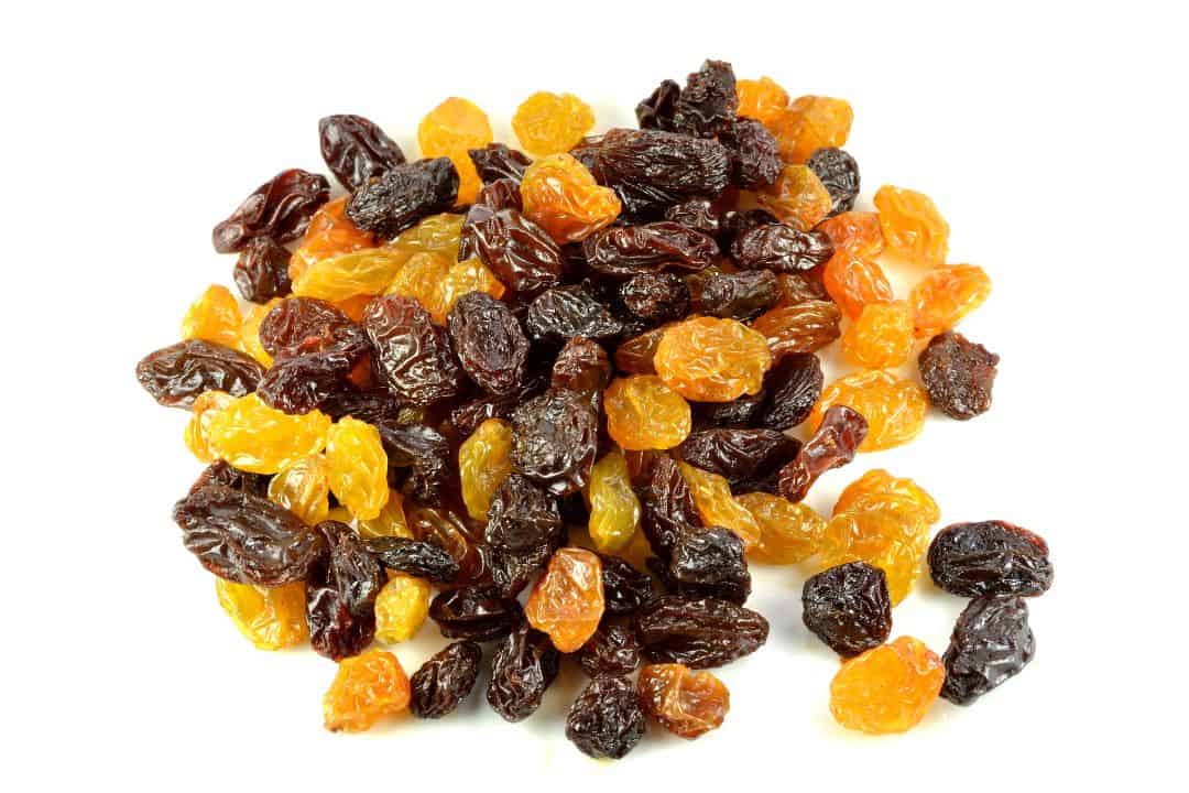 Raisins that help whiten teeth