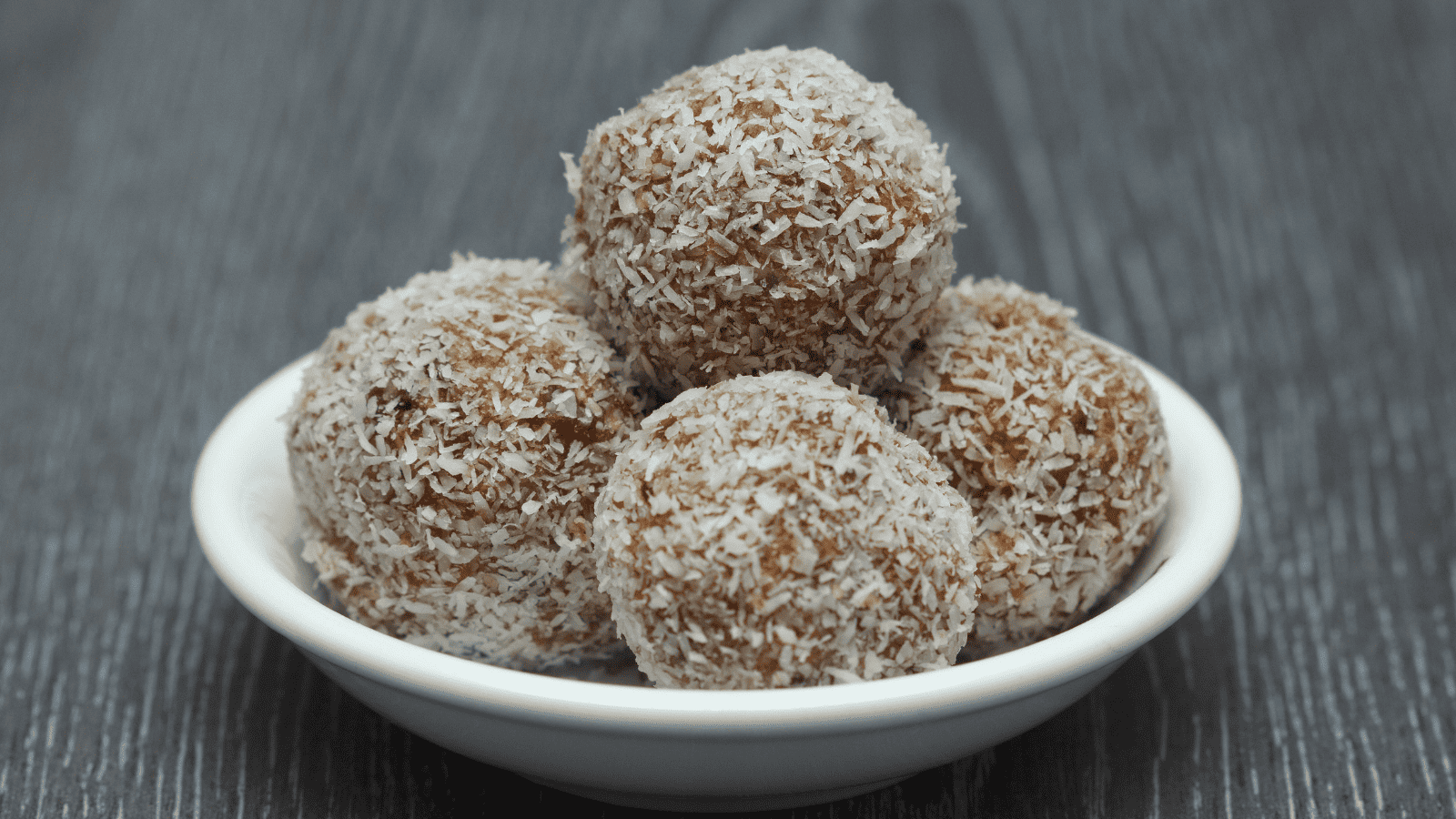 Apricot cashew and coconut bites diabetes friendly